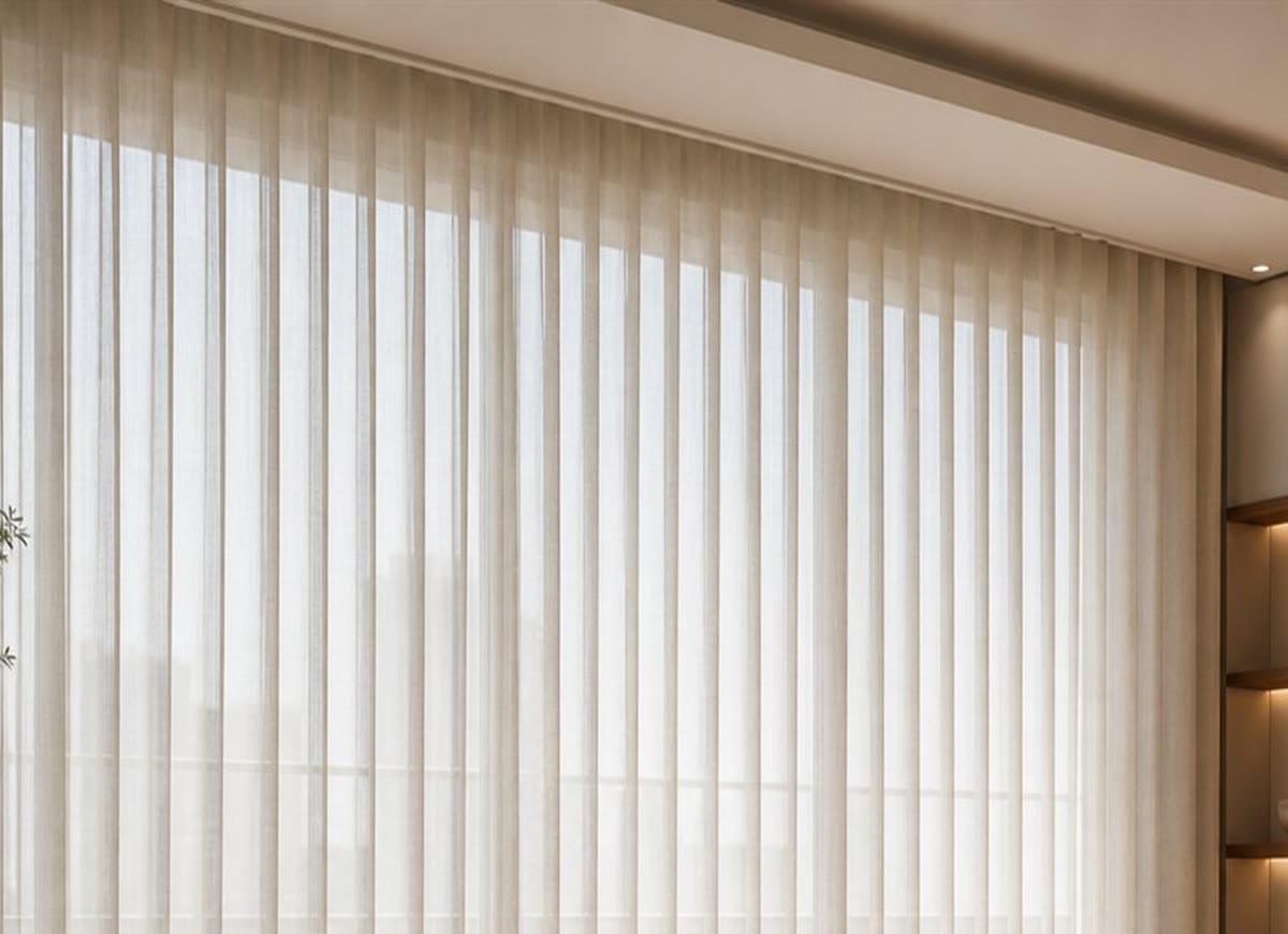 Motorised curtain track and soft day curtains